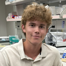 Photo of Nathan Fasset, INI Summer Scholar in the Stewart Lab